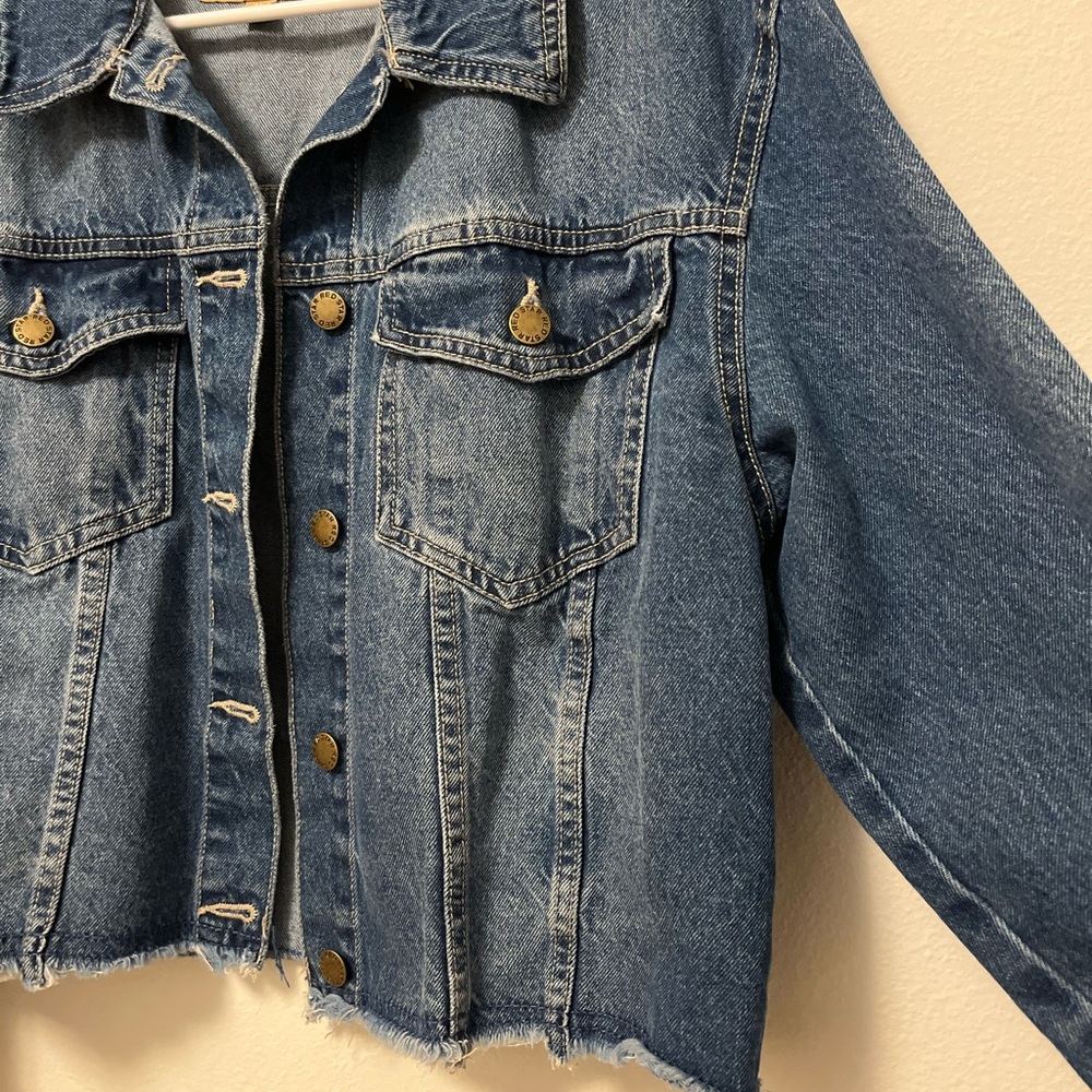 Red Star Cropped Blue Denim Jacket
